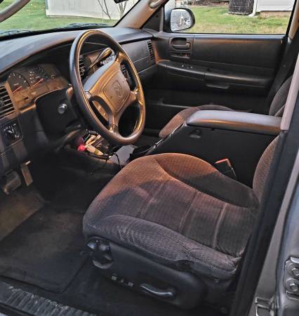 '03 Dodge Durango SXT 4WD - cars & trucks - by dealer - vehicle... for sale in Montoursville, PA – photo 6