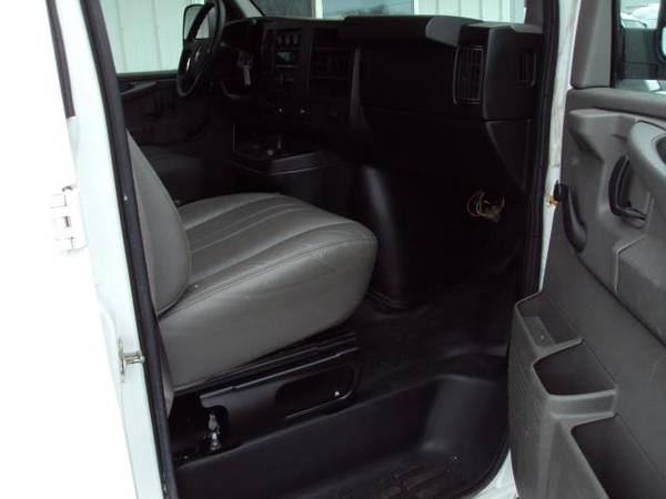 2011 Chevrolet Express Passenger 2500 135 1LS 4X4 QUIGLEY 12... for sale in waite park, ND – photo 10
