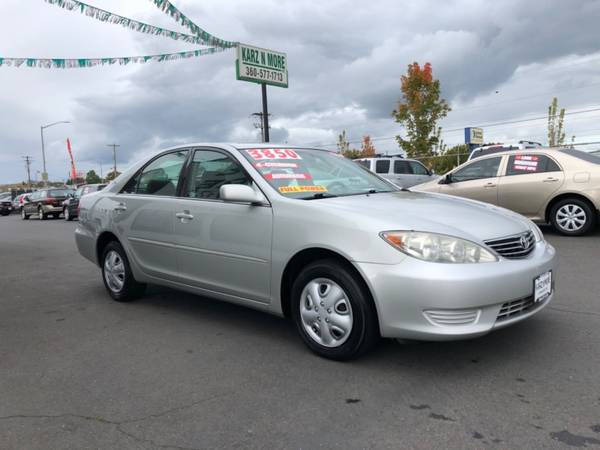 2005 Toyota Camry 4dr LE 4Cyl Auto PW PDL Air Xtra Clean Great MPG -... for sale in Longview, OR – photo 2