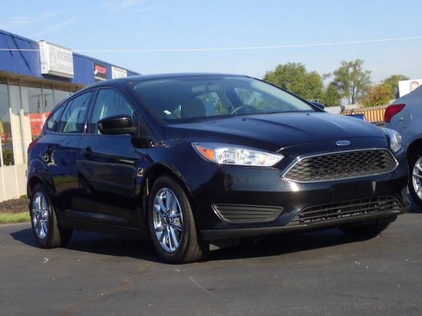 2018 Ford Focus SE hatchback Black for sale in Waterford Township, MI – photo 3
