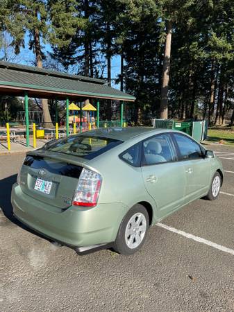 2007 Toyota Prius Clean Title Low Miles - cars & trucks - by owner -... for sale in Troutdale, OR – photo 5
