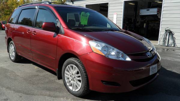 2008 TOYOTA SIENNA XLE AWD for sale in St. Albans, VT – photo 4