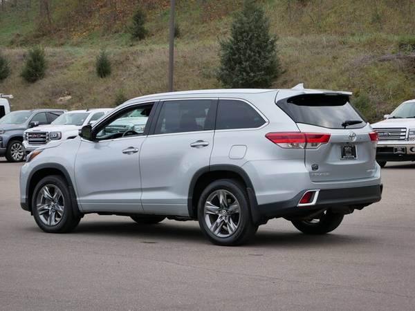 2018 Toyota Highlander Limited - - by dealer - vehicle for sale in South St. Paul, MN – photo 3