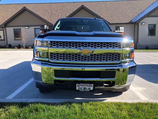 2019 Chevy Silverado 2500HD 4WD - cars & trucks - by owner - vehicle... for sale in Greenbrier, TN – photo 2