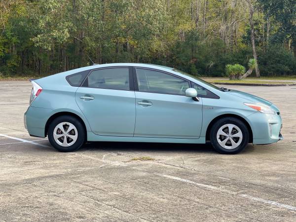 2013 Toyota Prius III Clean title Automatic, only 131k miles - cars... for sale in Savannah, GA – photo 5