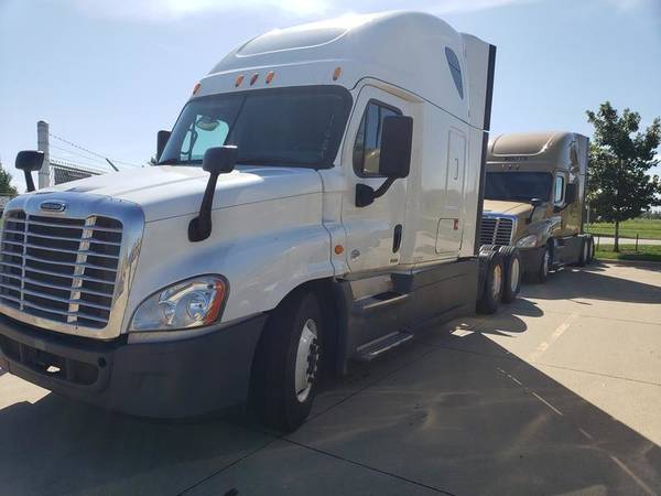 2015 Freightliner Cascadia SKU:2707G for sale in Tallahassee, FL – photo 9