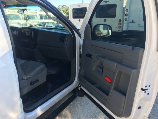 2006 Dodge Ram 1500 Tinted Glass Side Steps CD 6 Speed Manual - cars for sale in Palm Coast, FL – photo 16
