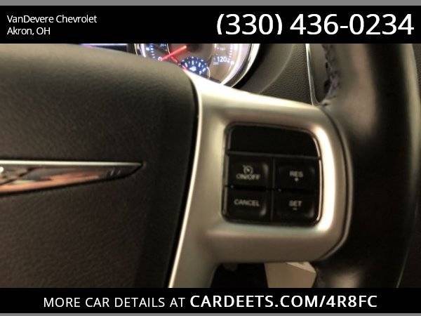 2014 Chrysler Town & Country Touring, Billet Silver Metallic Clearcoat for sale in Akron, OH – photo 19