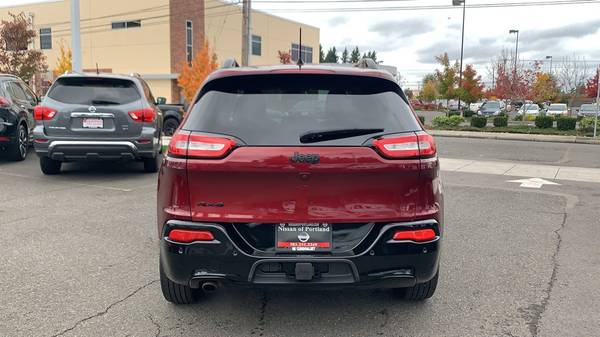 2018 Jeep Cherokee 4WD Latitude Tech Connect 4x4 SUV for sale in Portland, OR – photo 6