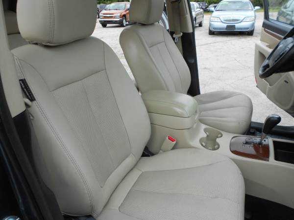 Hyundai Santa Fe SE AWD Leather Sunroof 1 Owner **1 Year Warranty** for sale in hampstead, RI – photo 13