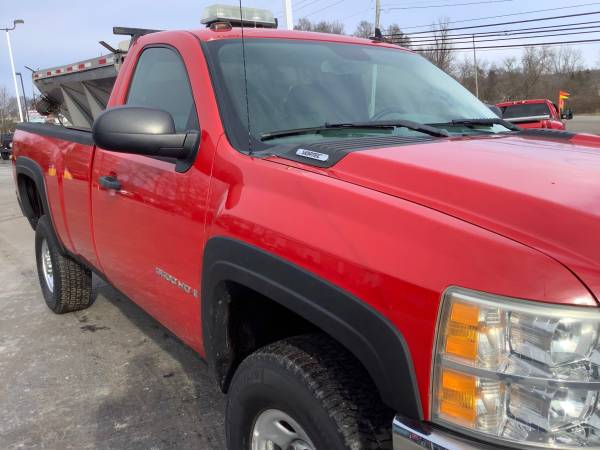 Tough! 2009 Chevy Silverado 3500! 4x4! Single Cab! Plow Truck! -... for sale in Ortonville, OH – photo 13