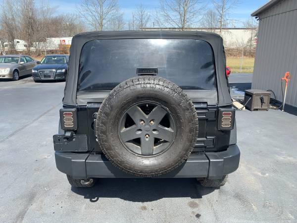 2012 Jeep Wrangler Sport 4x4 2dr Serviced by Jeep dealership - cars for sale in Jeffersonville, KY – photo 7