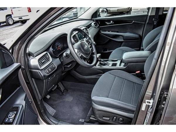 2019 Kia Sorento LX V6 hatchback Dragon Brown for sale in El Paso, TX – photo 19