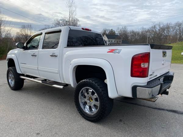** 2010 CHEVY SILVERADO 1500 Z71 CREW CAB SHORT BED LIFTED 4X4 ** -... for sale in Plaistow, MA – photo 6