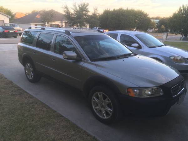 Volvo XC70 AWD Wagon - cars & trucks - by owner - vehicle automotive... for sale in Wimberley, TX – photo 3