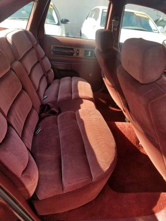 1992 Chevy Caprice Classic LTZ ONLY 63K LIKE NEW for sale in HARRISBURG, PA – photo 9