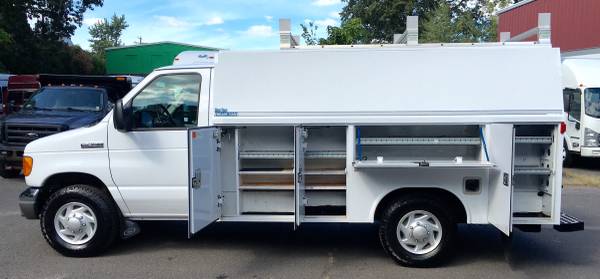 2007 FORD E350 11FT READING UTILITY BODY VAN LADDER RACK CLEAN NICE for sale in western mass, MA – photo 10