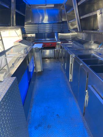 Food truck lonchera all new kitchen for sale in Del Mar, CA – photo 4