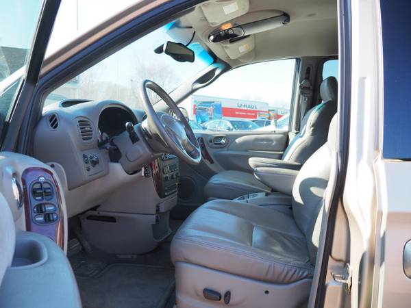 2003 Chrysler Town & Country Limited - - by dealer for sale in Inver Grove Heights, MN – photo 10