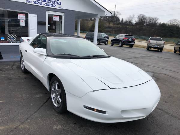 1997 Pontiac Firebird Formula Coupe - - by dealer for sale in Frankfort, KY – photo 2
