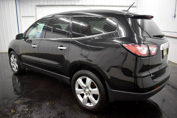 2016 Chevrolet Traverse 1LT FWD - cars & trucks - by dealer -... for sale in Marne, MI – photo 7