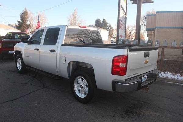 2012 Chevrolet Silverado 1500 Crew Cab - Financing Available! - cars... for sale in Greeley, CO – photo 2