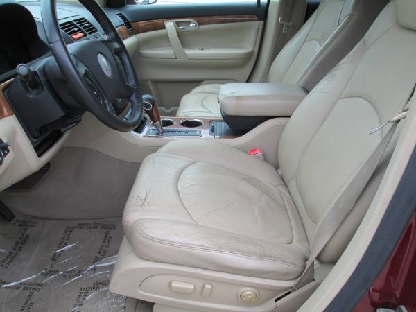 EON AUTO SATURN OUTLOOK LOADED THIRD ROW LEATHER FINANCE $1295 DOWN... for sale in Sharpes, FL – photo 9