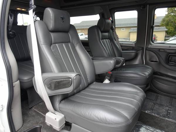 2012 GMC Savana Passenger van Limited MUST SEE for sale in Waterloo, IA – photo 24