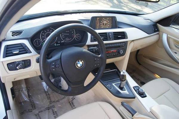 2013 BMW 3 Series 328i xDrive AWD LOW 61K MILES WARRANTY BAD CREDIT... for sale in Carmichael, CA – photo 18