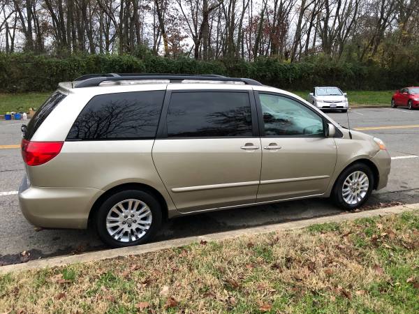 2008 TOYOTA SIENNA XLE WITH 103486 MILES IN EXCELLENT CONDITION -... for sale in Washington, District Of Columbia – photo 2