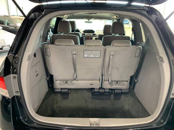 2016 Honda Odyssey SE - - by dealer - vehicle for sale in Springfield, IL – photo 15