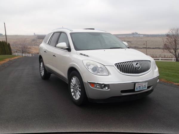 2009 Buick Enclave CXL SUV - cars & trucks - by owner - vehicle... for sale in Yakima, WA – photo 2