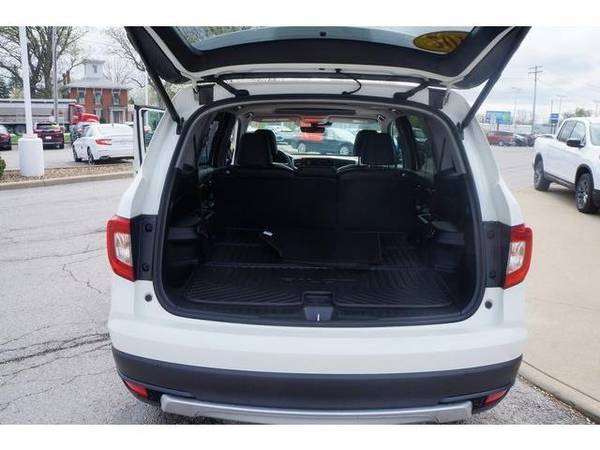 2019 Honda Pilot EX-L - SUV - - by dealer - vehicle for sale in Sandusky, OH – photo 11