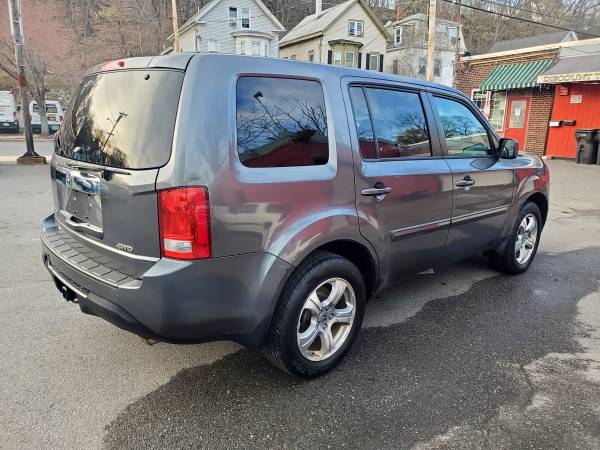 Do you have a big Family? You need this 2012 Pilot EX leather, roof for sale in Haverhill, MA – photo 7