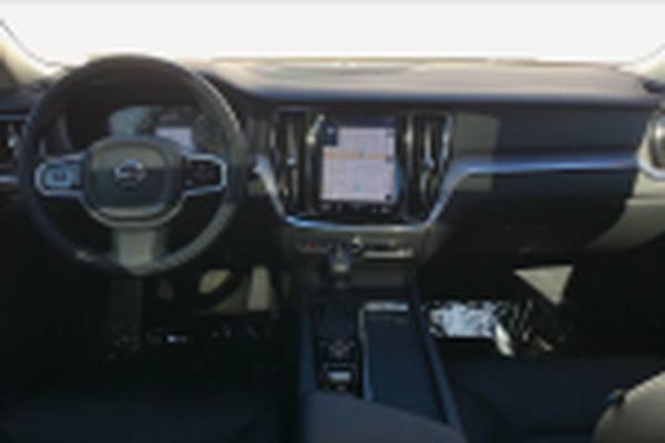 2020 Volvo S60 T5 Momentum Sedan - cars & trucks - by dealer -... for sale in Pasadena, CA – photo 17