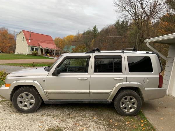 2006 Jeep Commander Limited 4WD LOADED! 3rd Row Books for $7K - cars... for sale in Underhill, VT – photo 2