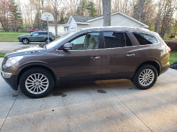 2008 Buick Enclave CXL for sale in North Street, MI