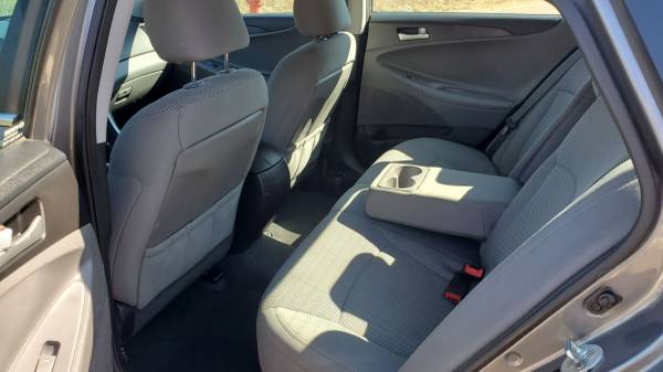 2013 Hyundai Sonata GLS - - by dealer - vehicle for sale in Eau Claire, WI – photo 5