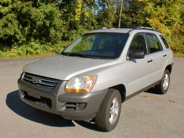 2008 kia sportage 4x4 - cars & trucks - by dealer - vehicle... for sale in North Chelmsford, MA