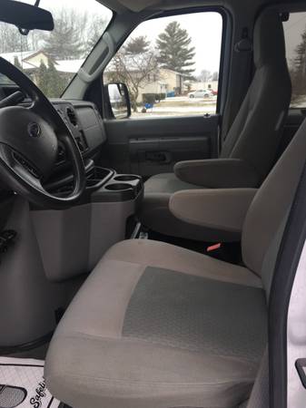 FORD E350 12 PASSENGER VAN - - by dealer - vehicle for sale in URBANA, IL – photo 6