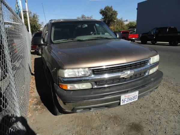2003 CHEVROLET SUBURBAN - cars & trucks - by dealer - vehicle... for sale in Gridley, CA – photo 2