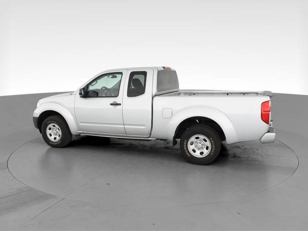 2017 Nissan Frontier King Cab SV Pickup 2D 6 ft pickup Gray -... for sale in Cleveland, OH – photo 6