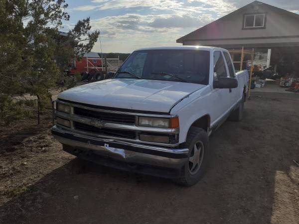 1997 Chevy Z-71s 4x4 new engine flaky trans plus parts truck - cars for sale in Ash Fork, AZ – photo 2