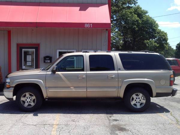 2005 Chevy Suburban LT 4X4 for sale in Mansfield, OH – photo 4