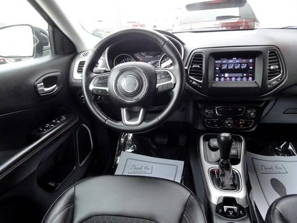 2018 Jeep Compass Latitude 4x4 - - by dealer - vehicle for sale in GRANDVILLE, MI – photo 14