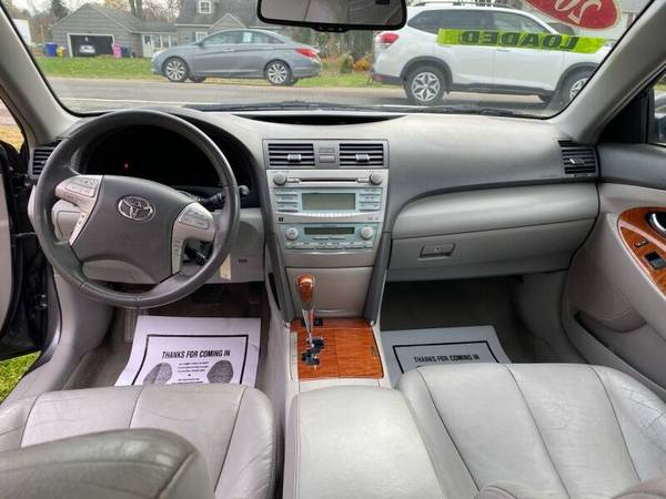 2009 Toyota Camry XLE Grey Leather Clean Heated seats... for sale in Spencerport, NY – photo 8