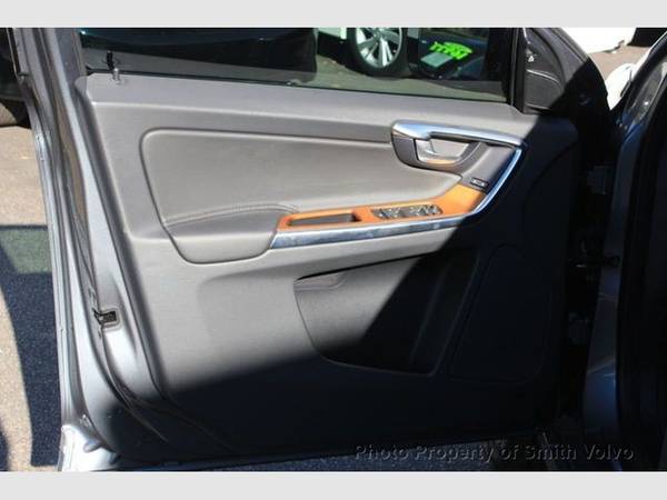 2017 Volvo XC60 T5 AWD Inscription VERY LOW MILES 17,000 - cars &... for sale in San Luis Obispo, CA – photo 13