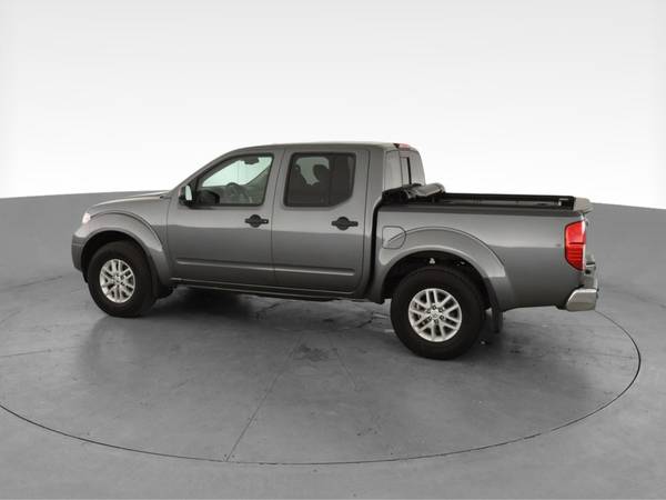 2017 Nissan Frontier Crew Cab SV Pickup 4D 5 ft pickup Gray -... for sale in Providence, RI – photo 6