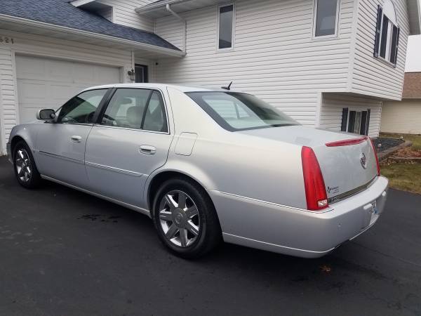 2006 Cadillac DTS - cars & trucks - by owner - vehicle automotive sale for sale in Eau Claire, WI – photo 23