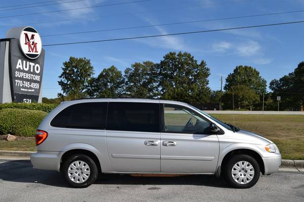 2007 Chrysler Town & Country for sale in Lithia Springs, TN